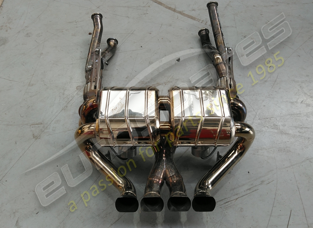 TUBOS DE REEMPLAZO DE CATALIZADOR Y SILENCIADOR DE ESCAPE Eurospares CAPRISTO USADOS (ACERO INOXIDABLE). NÚMERO DE PARTE EAP1374164 (1)