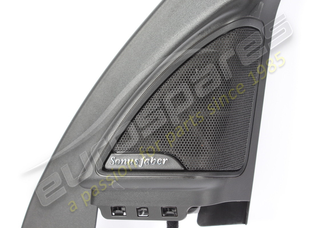 cubierta de puerta delantera derecha maserati usada. número de pieza 670197378 (3)