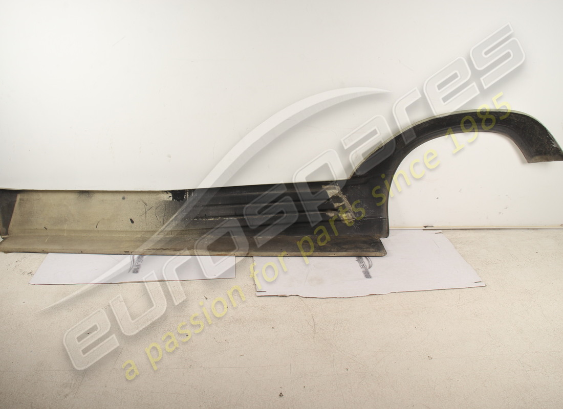 new (other) lamborghini rh skirt exterior cover. part number 007010070 (12)