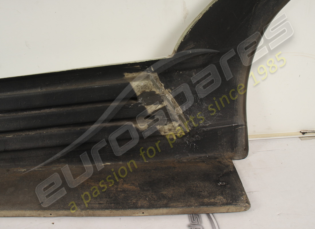 new (other) lamborghini rh skirt exterior cover. part number 007010070 (13)
