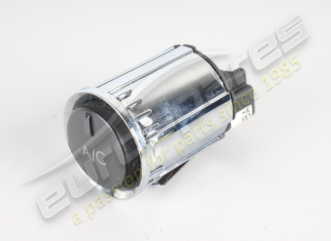 CONJUNTO DE INTERRUPTOR Aston Martin DAÑADO, SOLICITUD DE AIRE ACONDICIONADO. NÚMERO DE PIEZA 6G3319E755BA (1)