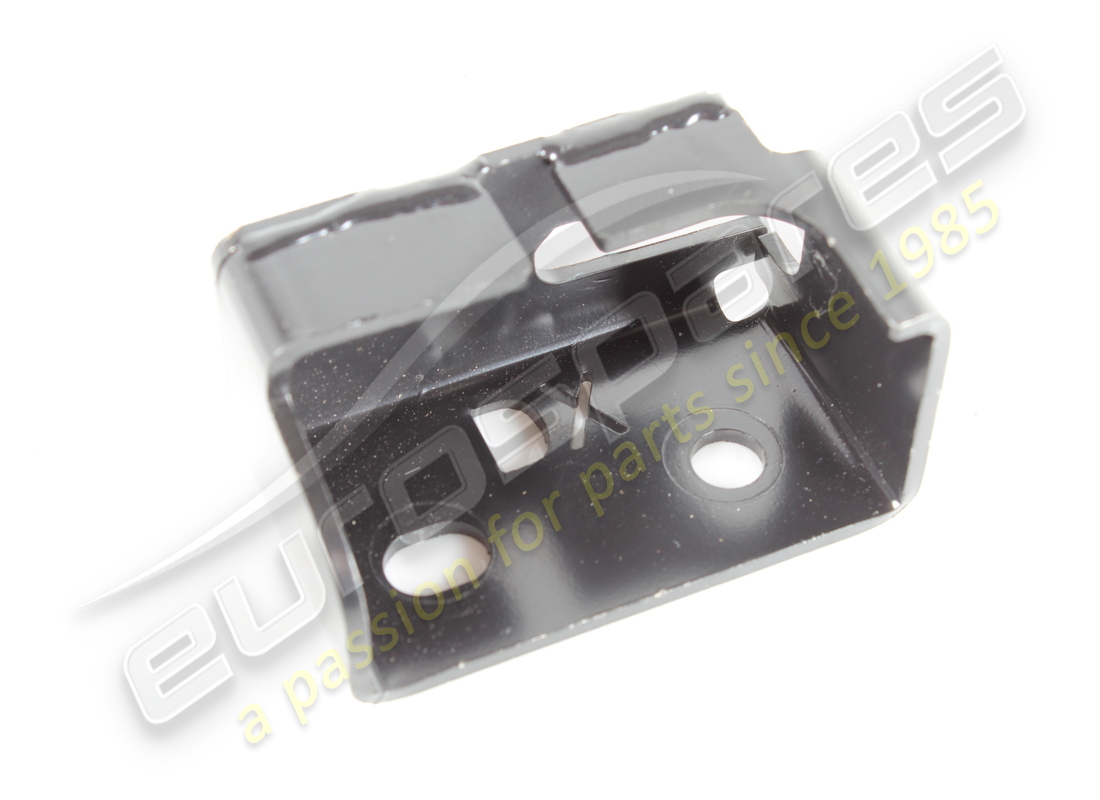 USADO FERRARI STAFFA ANTERIORE ANCORAGGIO. NÚMERO DE PARTE 977736 (1) usado ferrari staffa anteriore ancoraggio. número de parte 977736 (1)