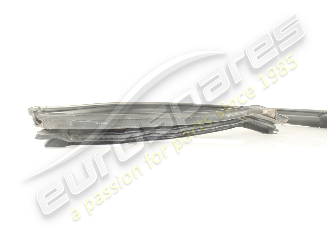 sello y relleno de perímetro de puerta derecha usado ferrari. número de pieza 84593300 (2)
