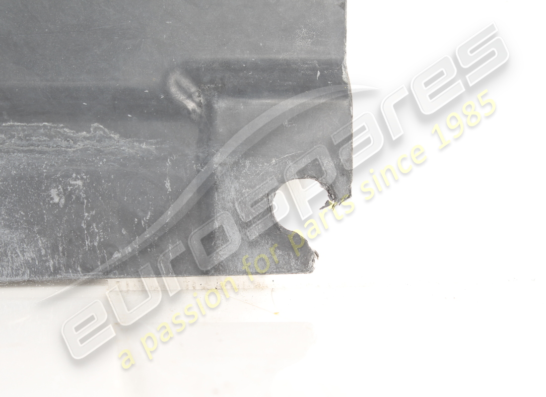 USADO FERRARI BANDEJA INFERIOR PLANA CENTRAL DERECHA SEC. NÚMERO DE PIEZA 82602000 (2) usado ferrari bandeja inferior plana central derecha sec. número de pieza 82602000 (2)