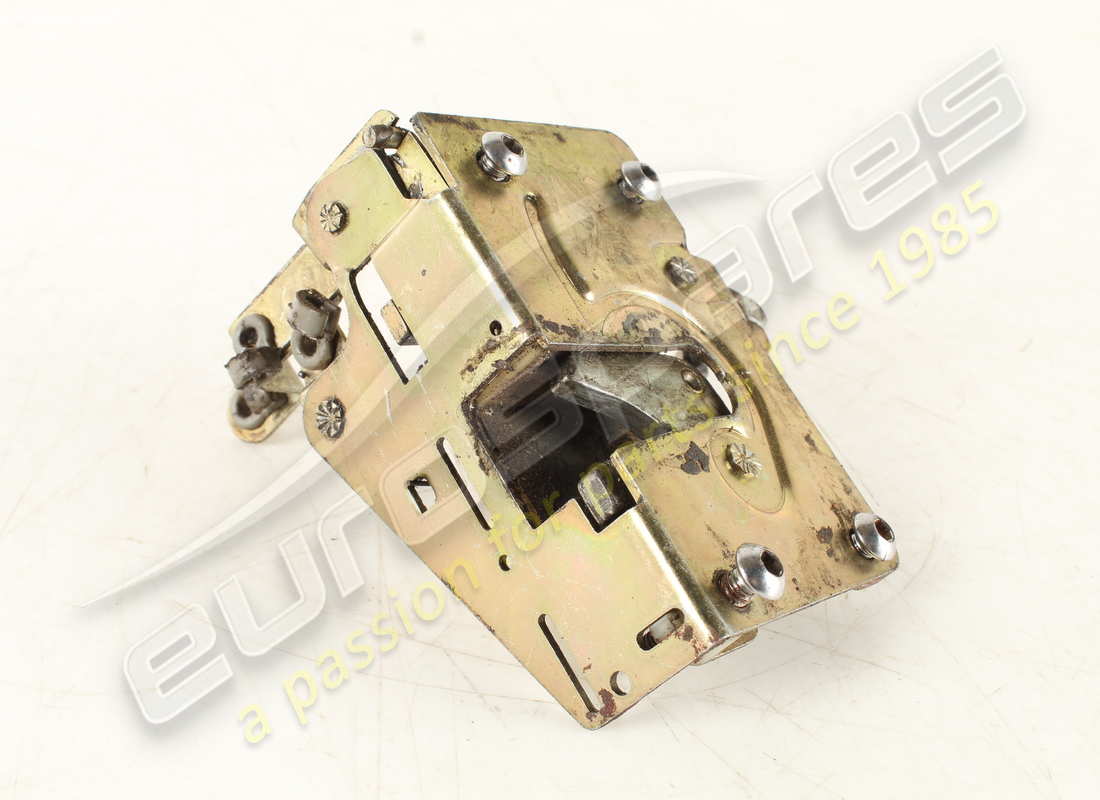 CERRADURA DE PUERTA IZQUIERDA Ferrari USADA. NÚMERO DE PARTE 61775500 (1)