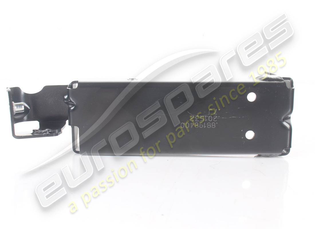 GUANTERA LATERAL COMPLETA USADA FERRARI. NÚMERO DE PIEZA 88198400 (3) guantera lateral completa usada ferrari. número de pieza 88198400 (3)