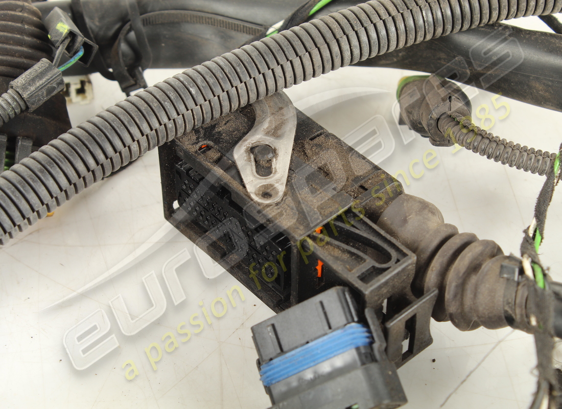 CABLES DE CONEXIÓN USADOS FERRARI PARA LH EN. NÚMERO DE PIEZA 200842 (2) cables de conexión usados ferrari para lh en. número de pieza 200842 (2)