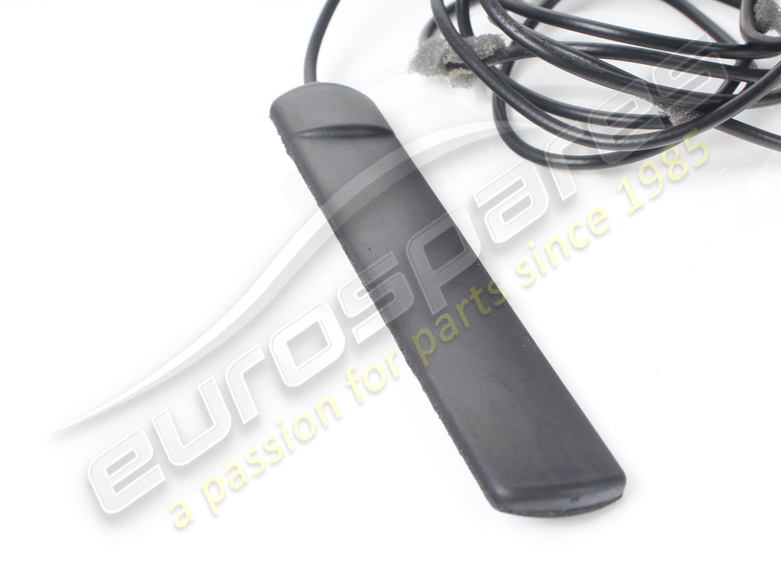 ANTENA GSM FERRARIGLONASS USADA. NÚMERO DE PARTE 336507 (2) antena gsm ferrariglonass usada. número de parte 336507 (2)