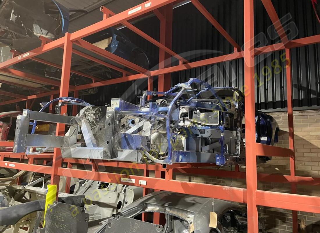 chasis delantero eurospares ferrari f12 usado con mampara rhd. número de parte eap1390101 (2)