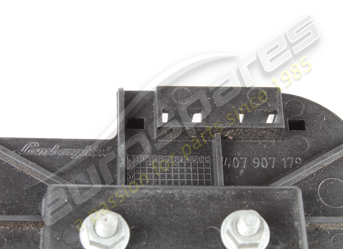 SOPORTE LAMBORGHINI USADO. NÚMERO DE PARTE 407907179 (4) soporte lamborghini usado. número de parte 407907179 (4)