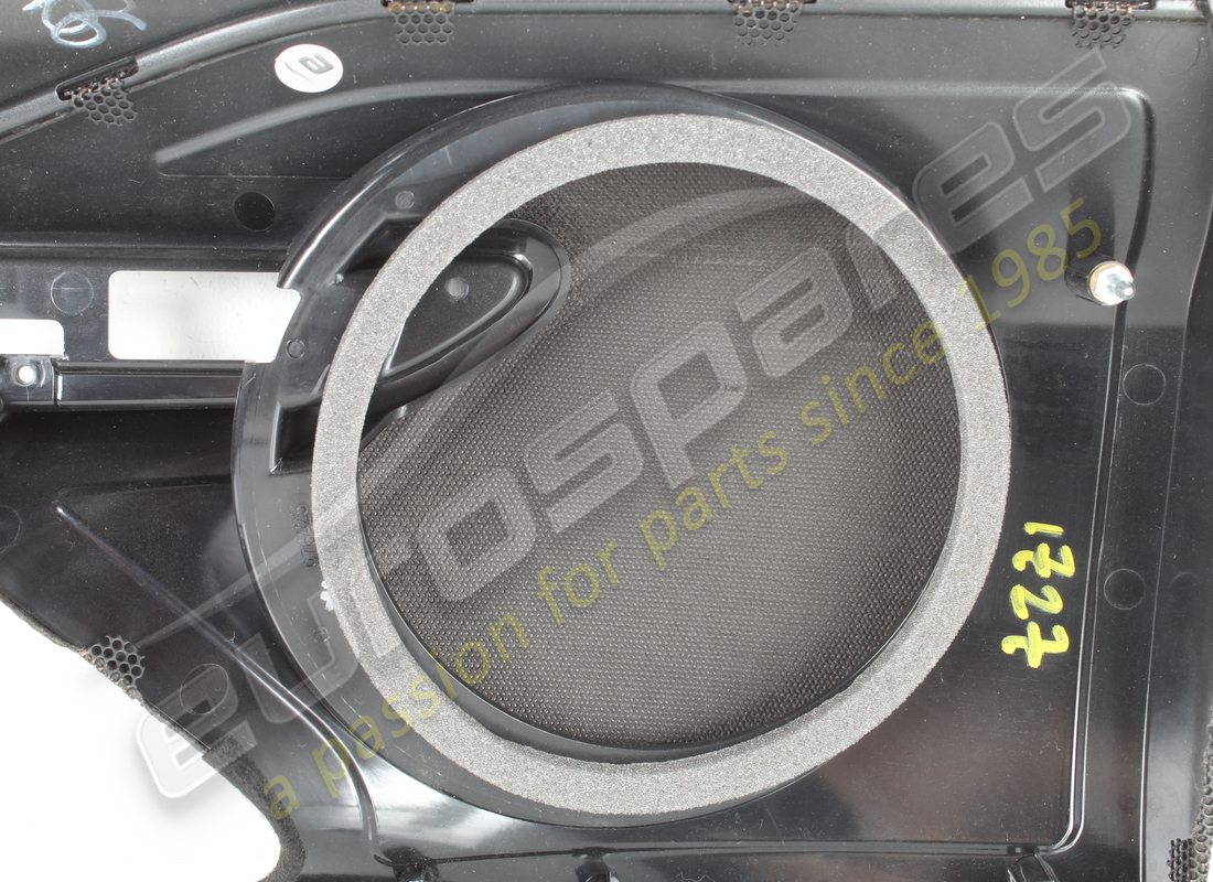 USADO FERRARI SOPORTE DE REJILLA DE WOOFER IZQUIERDO COMPLETO. NÚMERO DE PIEZA 976340 (4) usado ferrari soporte de rejilla de woofer izquierdo completo. número de pieza 976340 (4)