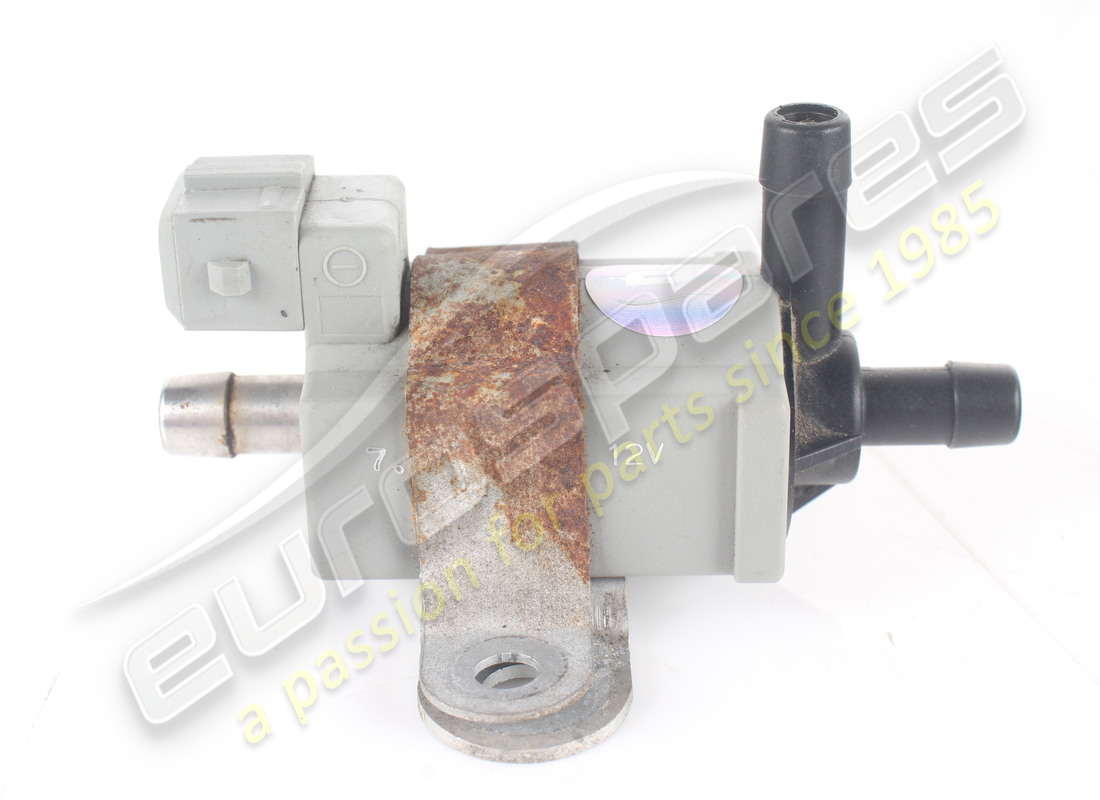 VÁLVULA FERRARI USADA. NÚMERO DE PARTE 178309 (2) válvula ferrari usada. número de parte 178309 (2)