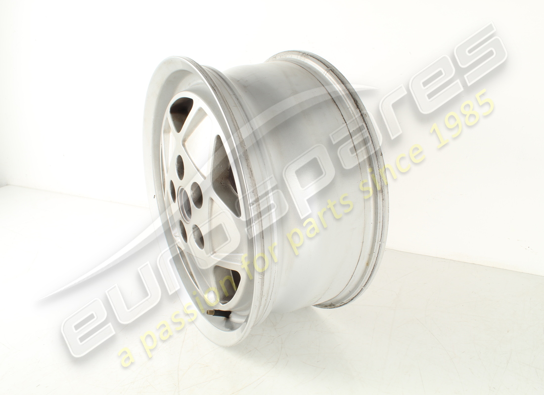 USADA FERRARI RUEDA DE CARRETERA DELANTERA 3.2 MQV. NÚMERO DE PARTE 127465 (2) usada ferrari rueda de carretera delantera 3.2 mqv. número de parte 127465 (2)