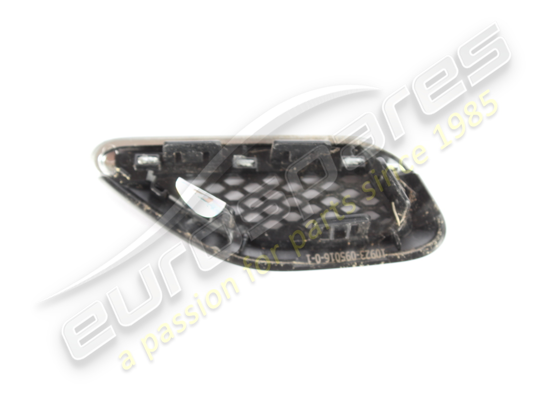 ventilador de aire lateral derecho maserati usado. número de pieza 670197651 (2)