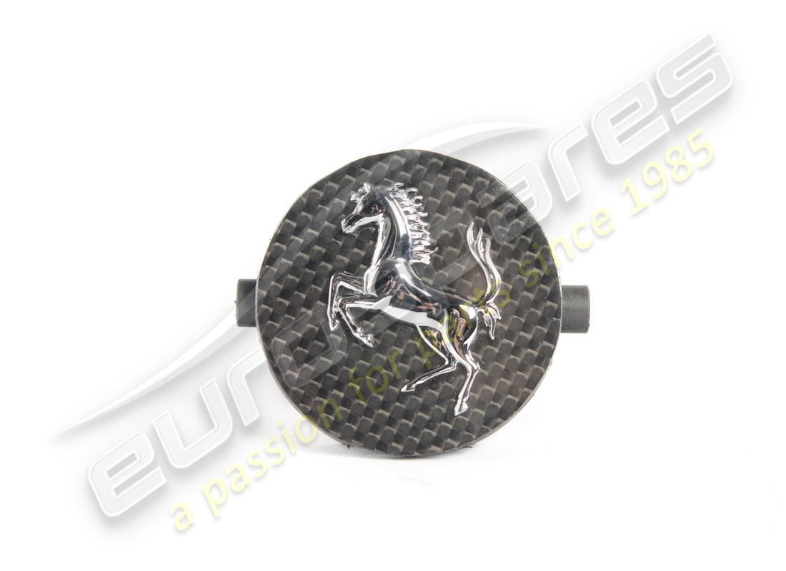 TAPA DE CUBO USADA Ferrari. NÚMERO DE PIEZA 338351 (1)