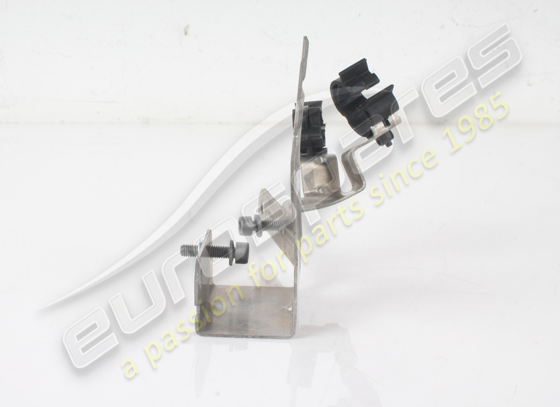 USADO FERRARI STAFFA SENSORI GPF SX. NÚMERO DE PIEZA 775250 (4) usado ferrari staffa sensori gpf sx. número de pieza 775250 (4)