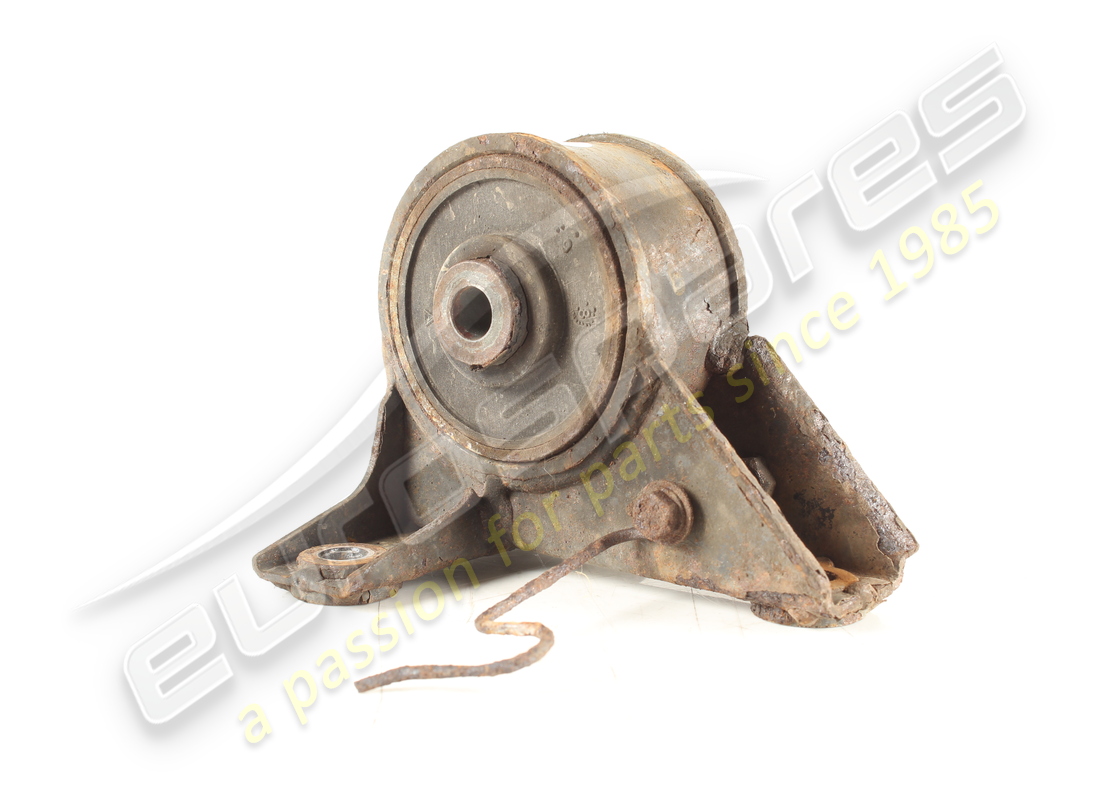USED MASERATI DIFFERENTIAL SIDE MOUNT . PART NUMBER 386200165 (1)