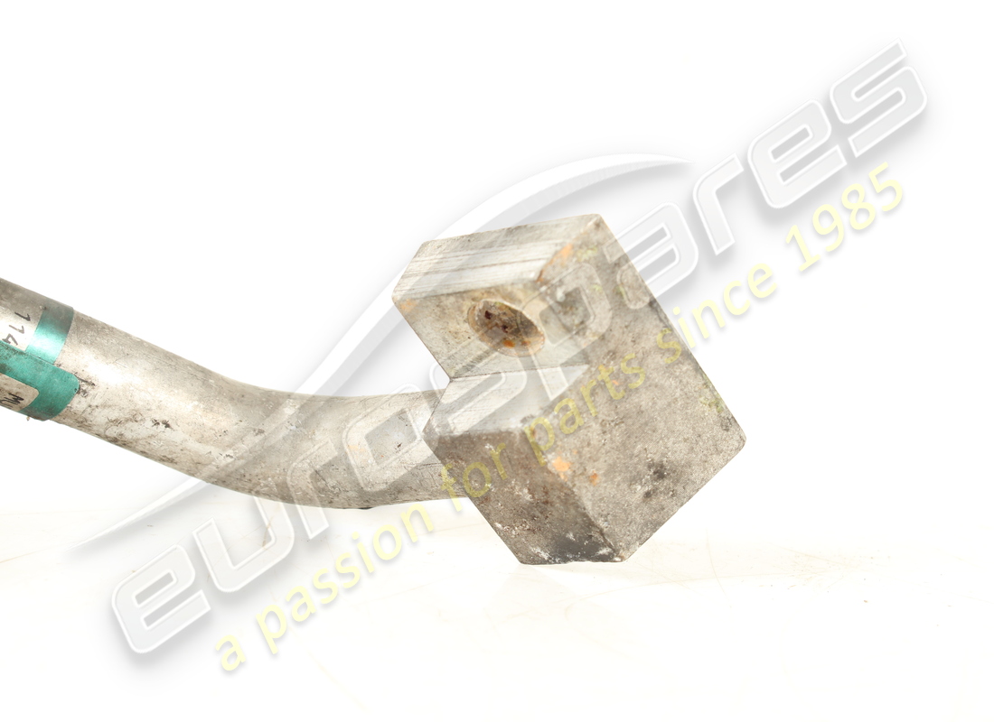 TUBO DE RETORNO DE FREÓN USADO MASERATI. NÚMERO DE PIEZA 385500185 (2) tubo de retorno de freón usado maserati. número de pieza 385500185 (2)