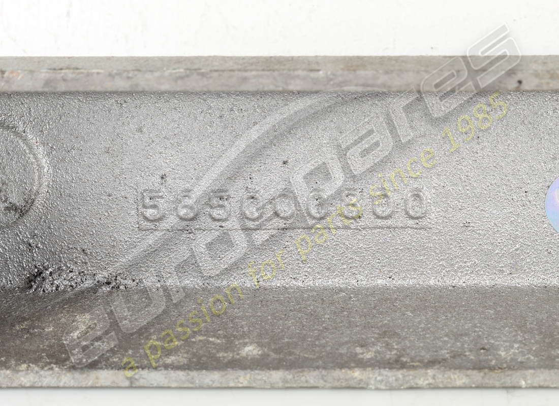 cubierta de bobina superior derecha maserati usada. número de pieza 585000860 (4)