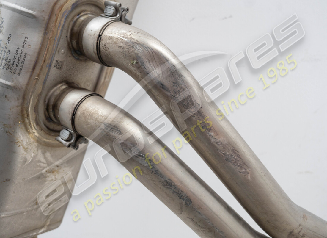 escape deportivo akrapovic usado lamborghini urus. número de pieza 4ml251051a (2)