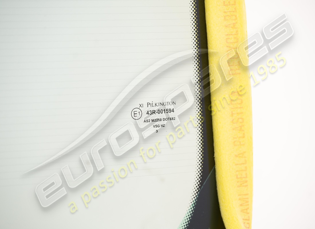 NUEVA LUNA TRASERA TÉRMICA EUROSPARES. NÚMERO DE PIEZA 63164000 (2) nueva luna trasera térmica eurospares. número de pieza 63164000 (2)