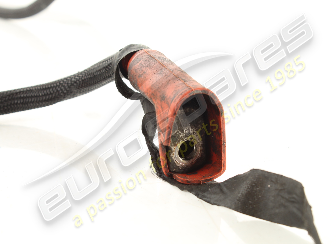 CABLE USADO FERRARI DE ALTERNADOR A MOTOR DE ARRANQUE. NÚMERO DE PIEZA 262817 (4) cable usado ferrari de alternador a motor de arranque. número de pieza 262817 (4)