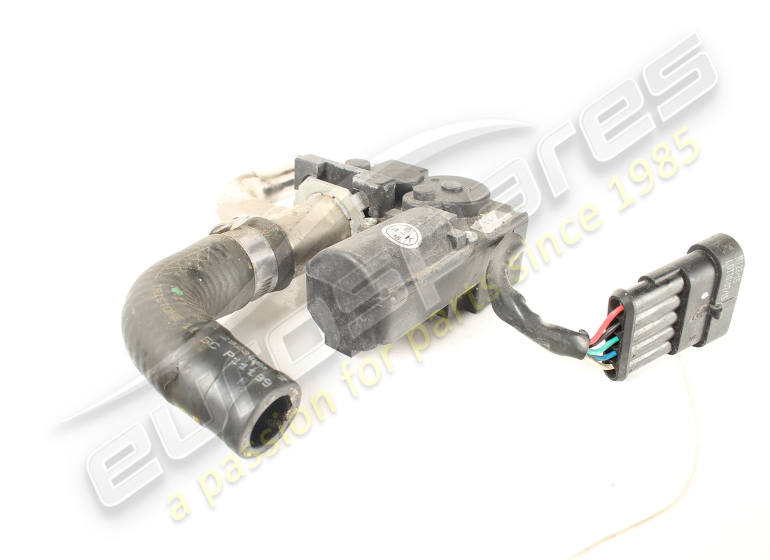 VÁLVULA TGK RH FERRARI USADA. NÚMERO DE PARTE 67635900 (5) válvula tgk rh ferrari usada. número de parte 67635900 (5)