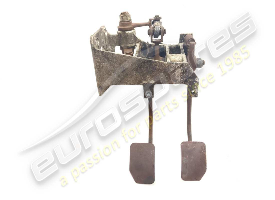 CAJA DE PEDALES RHD Eurospares Ferrari 246 USADA COMPLETA. NÚMERO DE PARTE EAP1447619 (1)