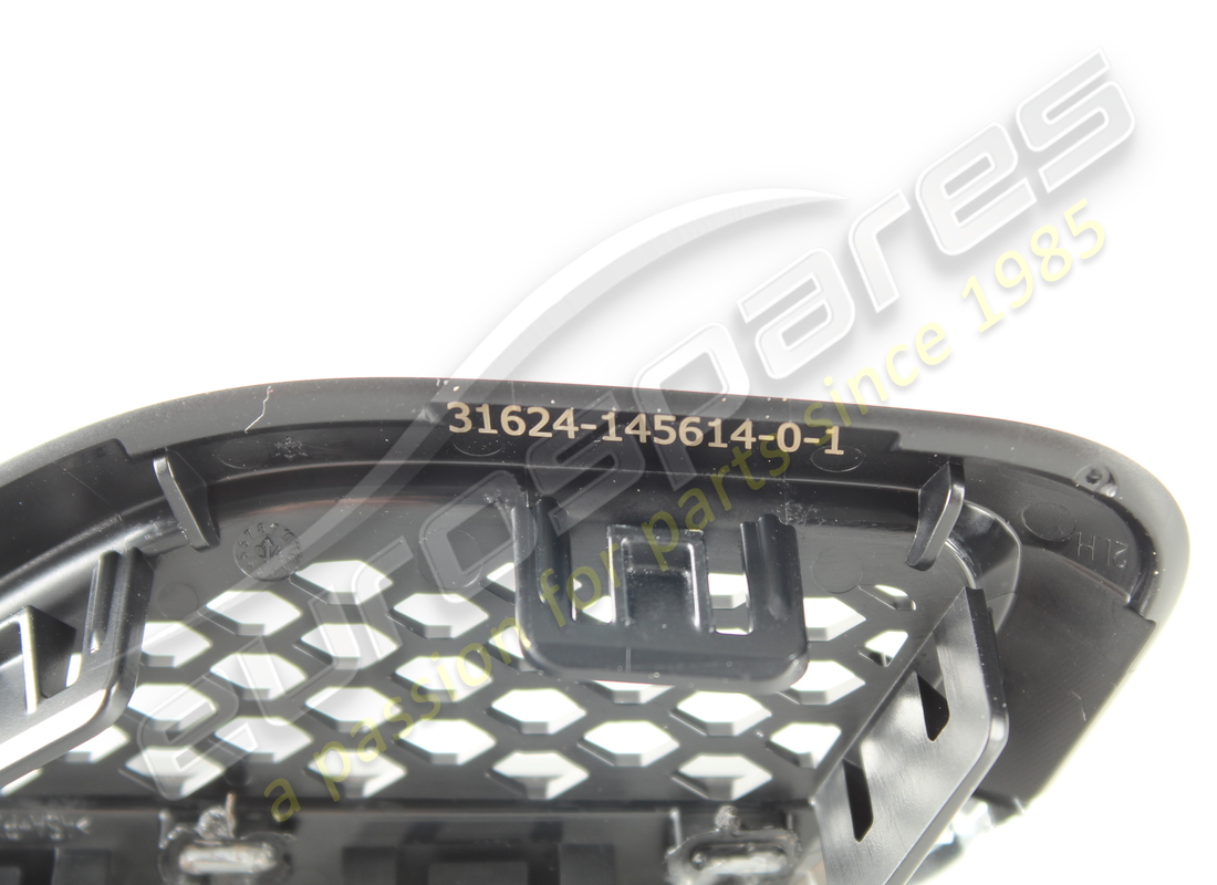 nueva ventilación lateral izquierda maserati. número de pieza 670197652 (2)