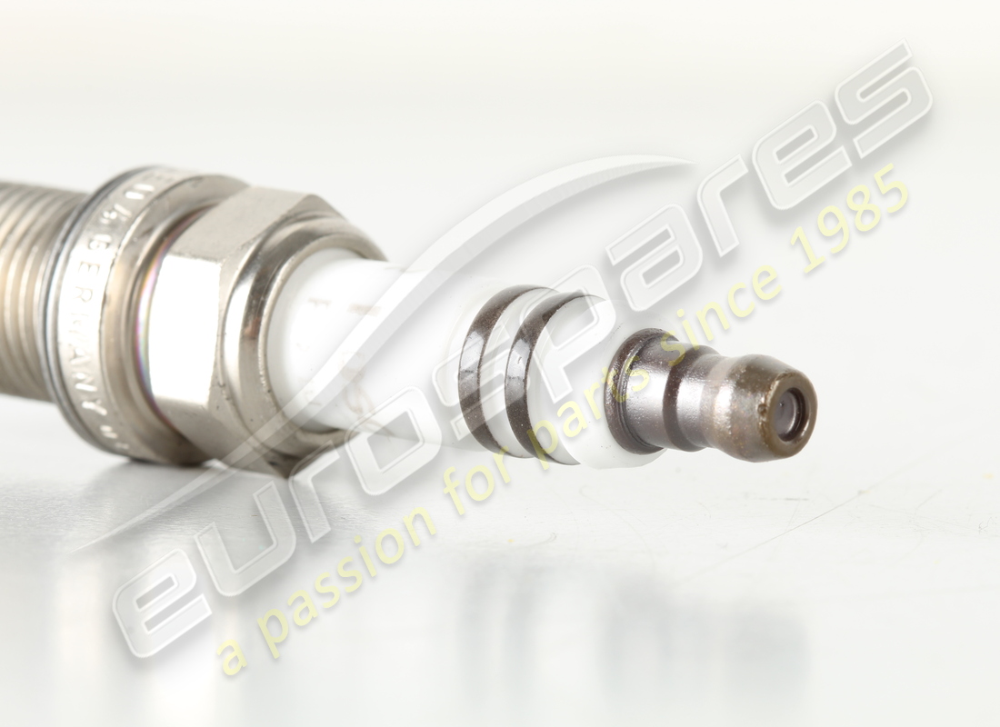 NUEVA BUJÍA BOSCH. NÚMERO DE PARTE 99917023290 (2) nueva bujía bosch. número de parte 99917023290 (2)