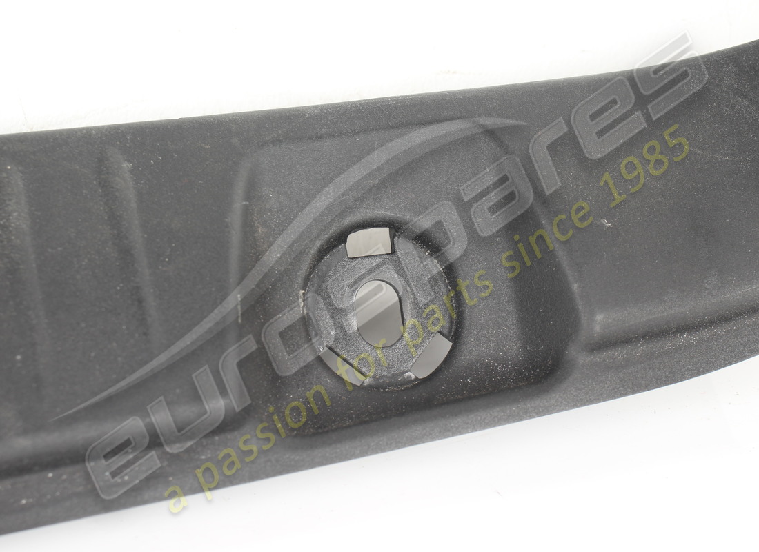 USADO FERRARI COPERT. BATTIVALIGIA COMPLETA. NÚMERO DE PIEZA 85379100 (4) usado ferrari copert. battivaligia completa. número de pieza 85379100 (4)