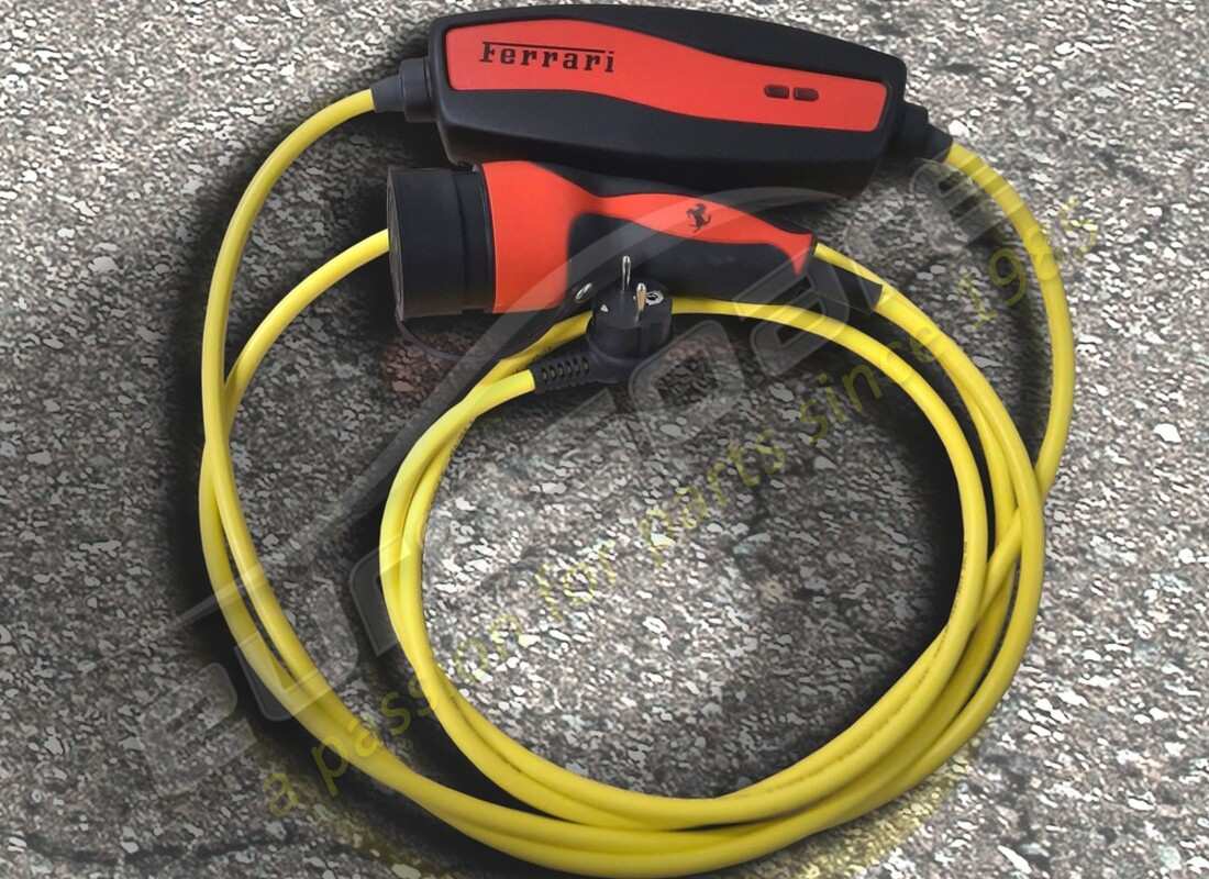 NUEVO Ferrari CARGADOR/ACONDICIONADOR DE BATERÍA HVB. NÚMERO DE PIEZA 879950 (1)