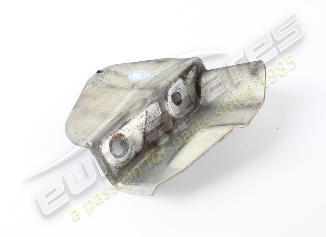 ESCUDO DE ALTERNADOR Ferrari USADO. NÚMERO DE PARTE 311598 (1)