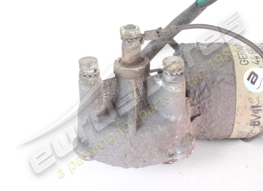 MOTOR ELEVADOR DE FAROS FERRARI USADO. NÚMERO DE PARTE 172534 (8) motor elevador de faros ferrari usado. número de parte 172534 (8)