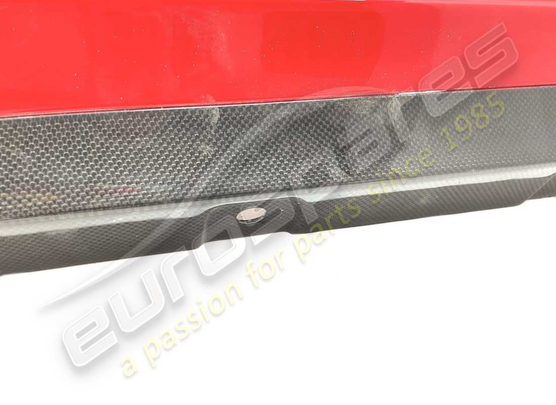 embellecedor bajo puerta derecho completo ferrari usado. número de parte 985881797 (2)