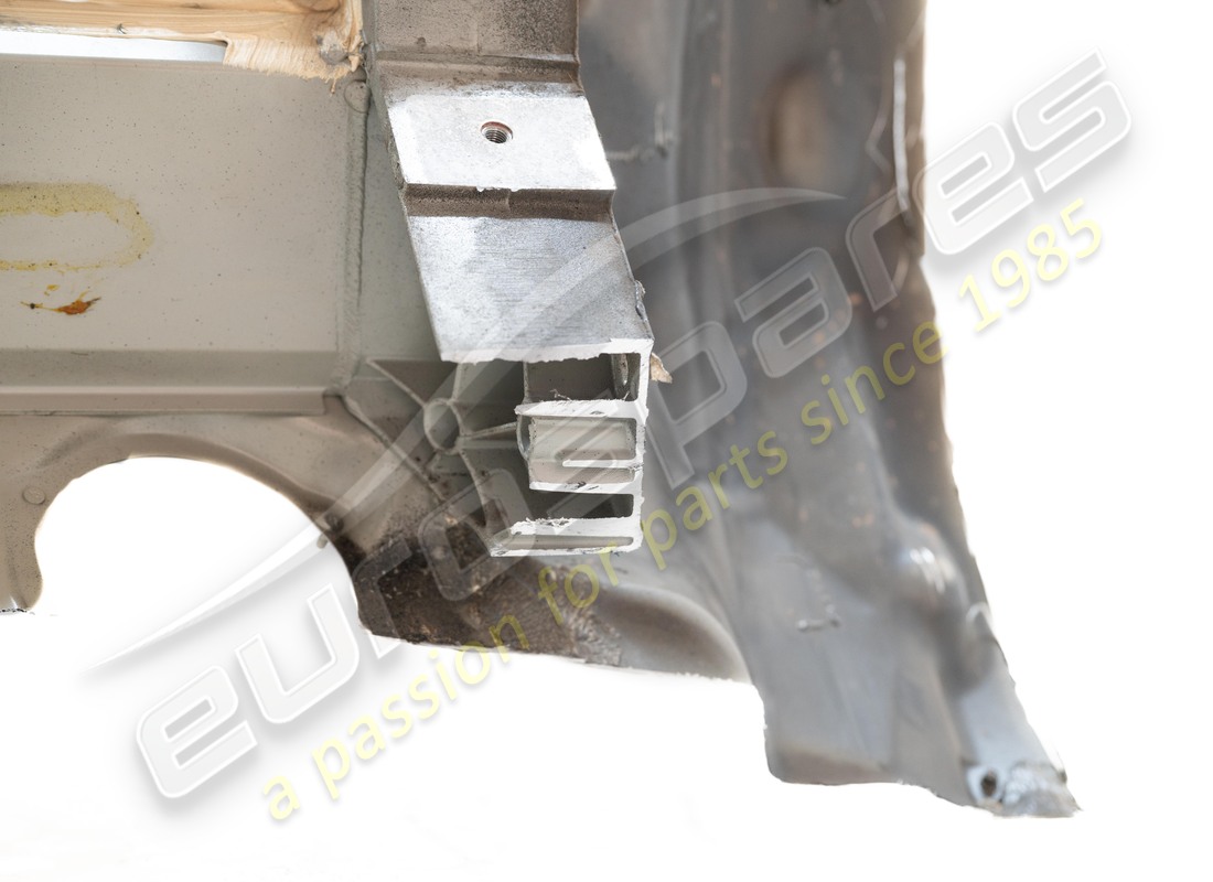 piso de maletero trasero usado eurospares. número de pieza eap1566255 (7)