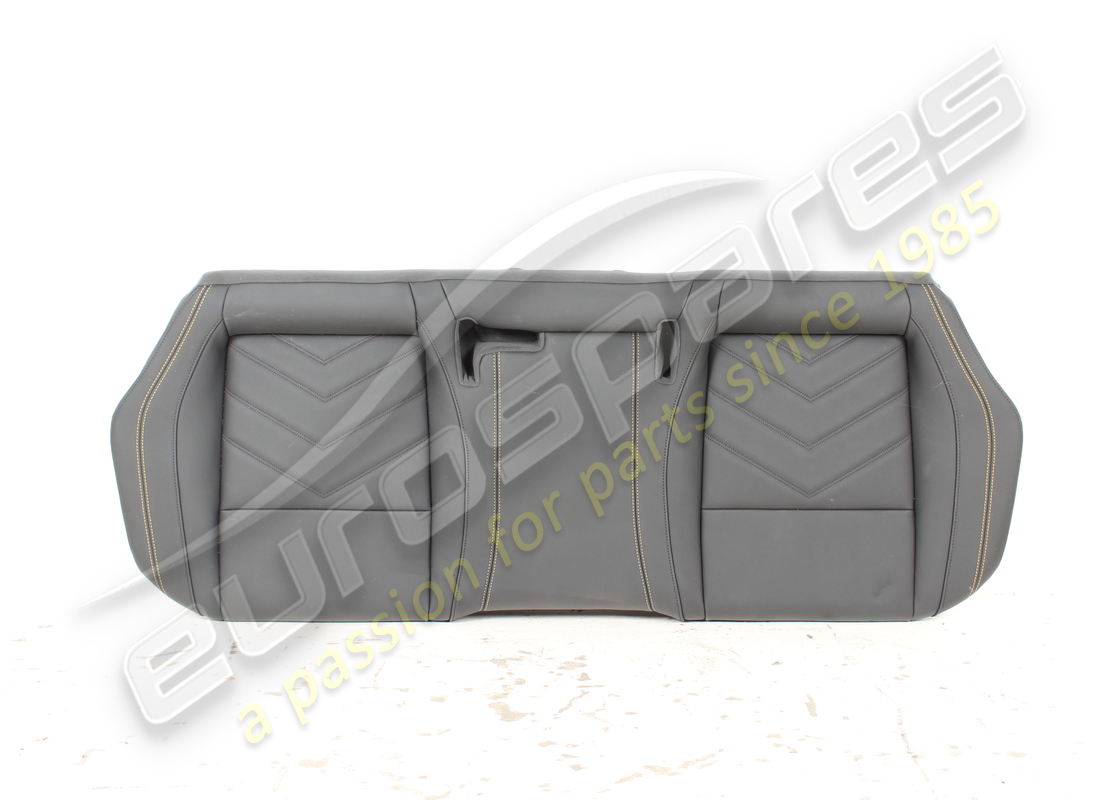 CONJUNTO DE COJÍN DE ASIENTO TRASERO USADO Maserati. NÚMERO DE PIEZA 670206804 (1)