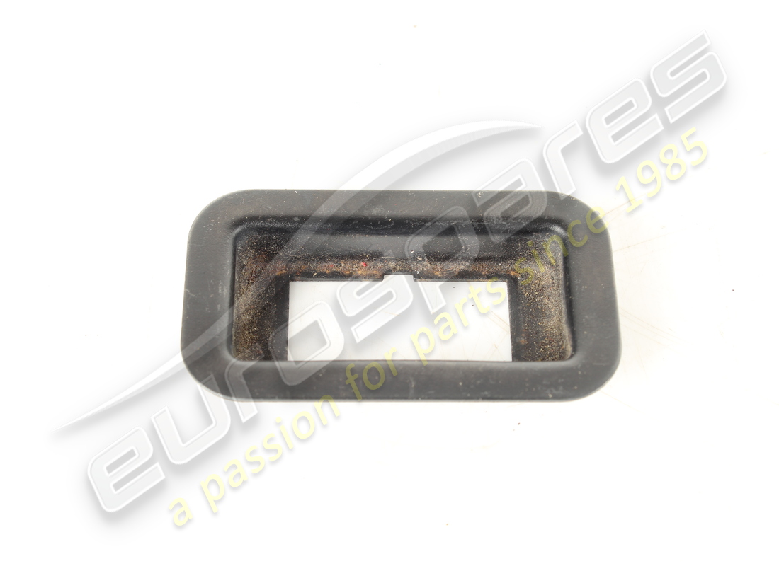 MOLDURA Ferrari USADA . NÚMERO DE PARTE 61913300 (1)