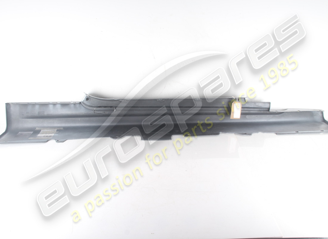 usado maserati faldón lateral izquierdo mc stradale. número de pieza 83535900 (2)