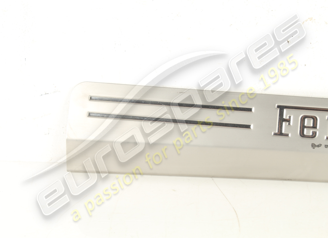 PLACA DE RACOR IZQUIERDA FERRARI USADA. NÚMERO DE PARTE 81362300 (2) placa de racor izquierda ferrari usada. número de parte 81362300 (2)