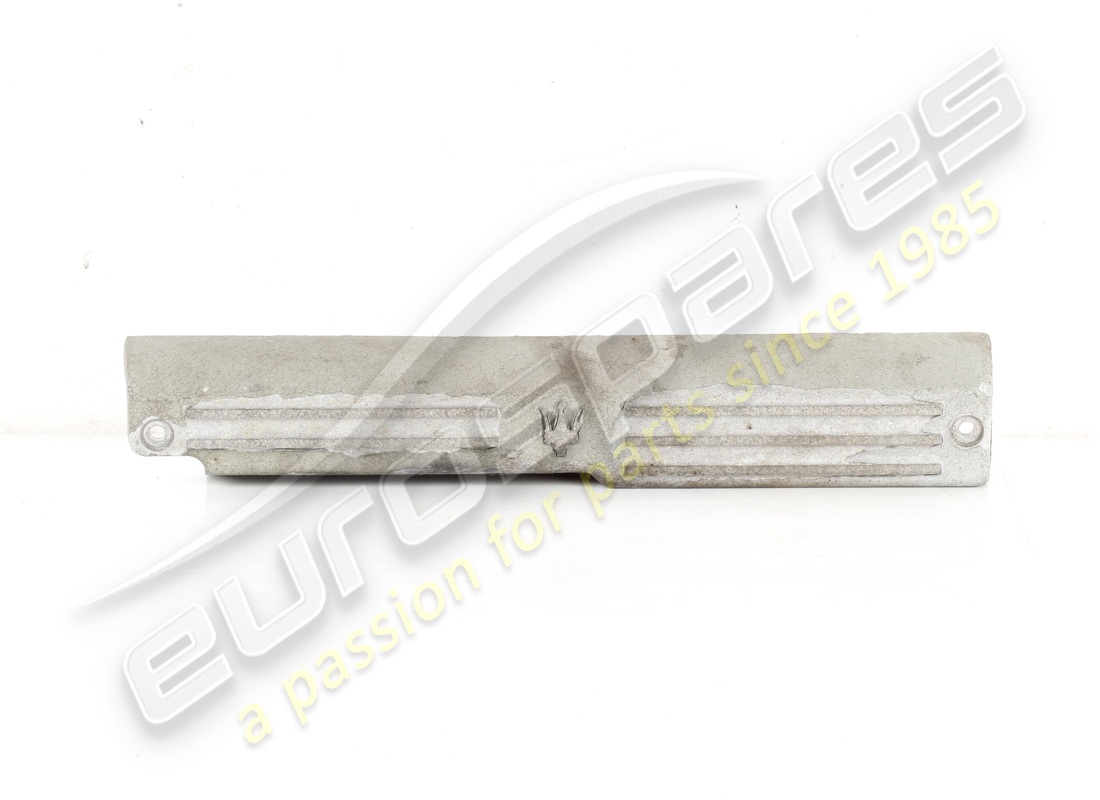 USADO Maserati CUBIERTA DE BOBINA SUPERIOR DERECHA. NÚMERO DE PIEZA 585000860 (1)