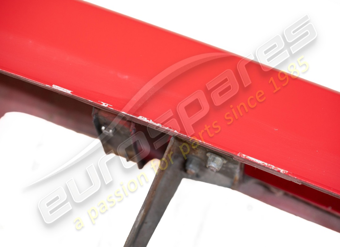 parachoques delantero usado ferrari 3.2 mondial. número de pieza 61704610 (4)