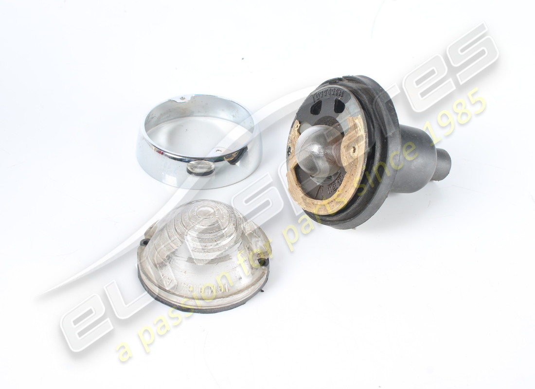 LUZ DE POSICIÓN DELANTERA Ferrari USADA COMPLETA. NÚMERO DE PARTE 2398217000 (1)