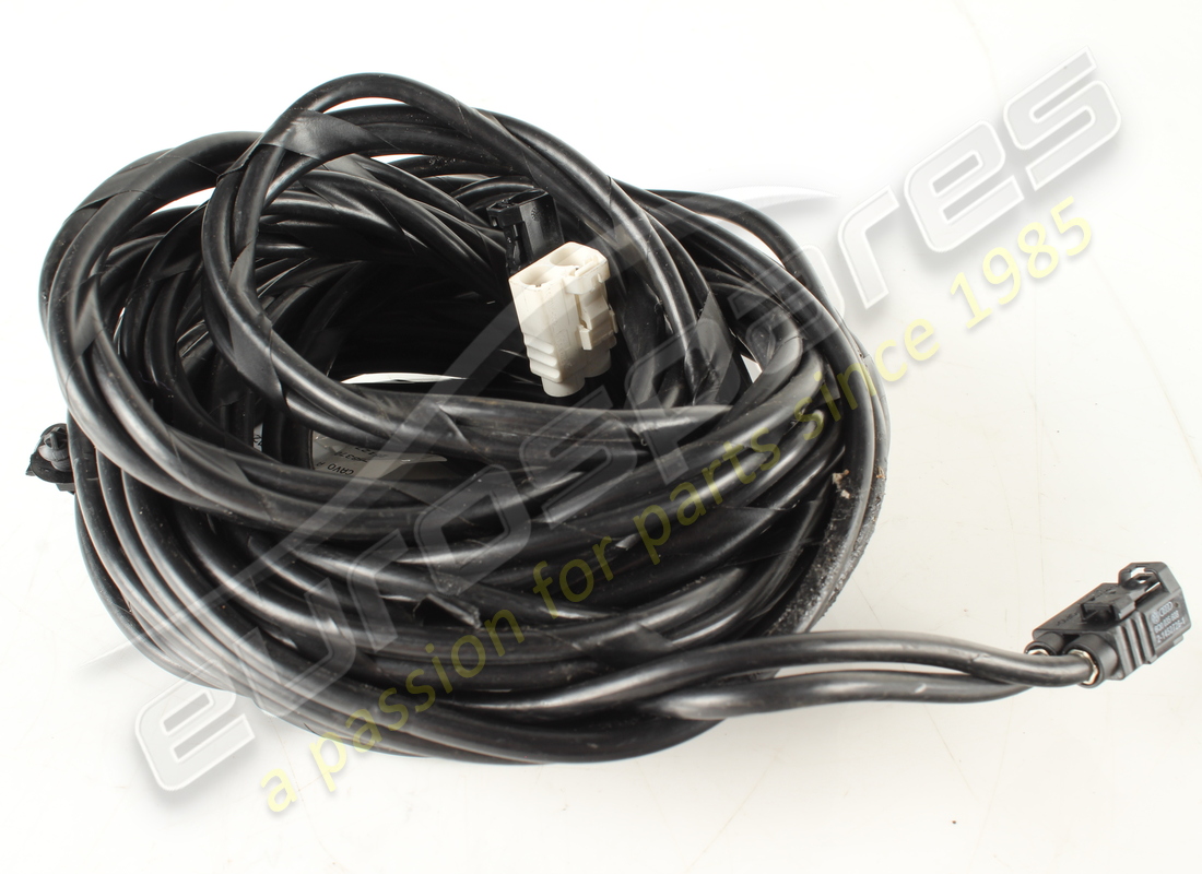 CABLE DE ANTENA DE RADIO USADO Ferrari. NÚMERO DE PIEZA 913474 (1)