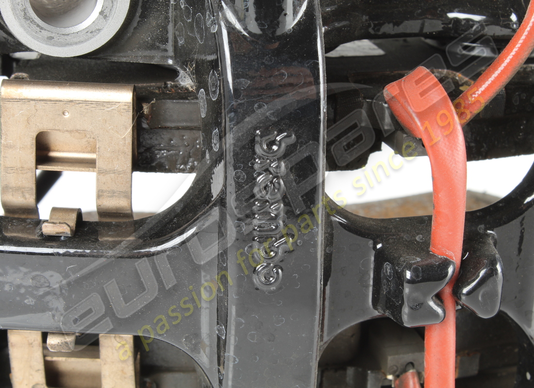 PINZA TRASERA IZQUIERDA COMPLETA USADA FERRARI. NÚMERO DE PIEZA 776924 (3) pinza trasera izquierda completa usada ferrari. número de pieza 776924 (3)