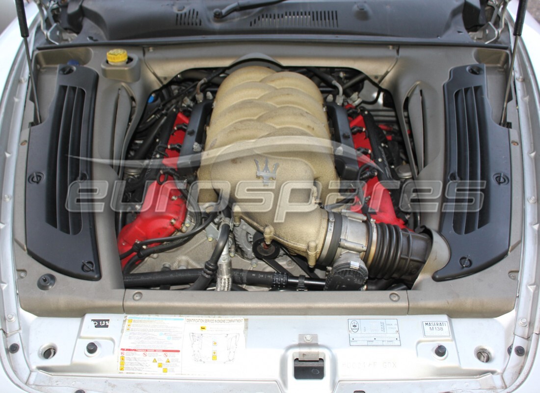 maserati 4200 coupe (2004) con 55,871 miles, preparándose para desmantelar #8