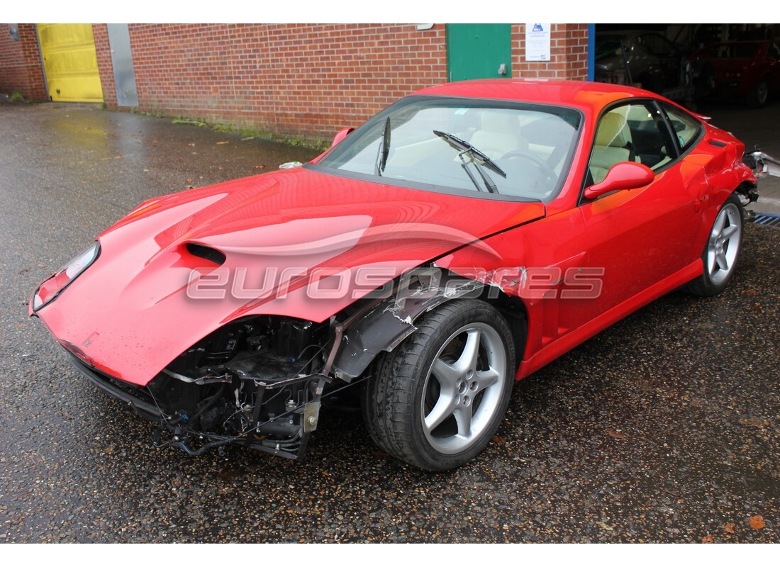 ferrari 550 maranello preparándose para el desmantelamiento en eurospares