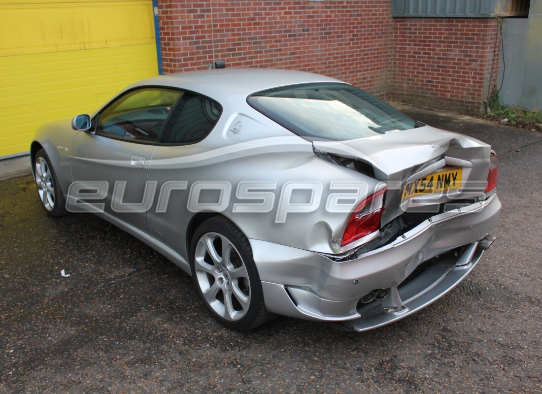 maserati 4200 coupe (2004) con 55,871 miles, preparándose para desmantelar #3
