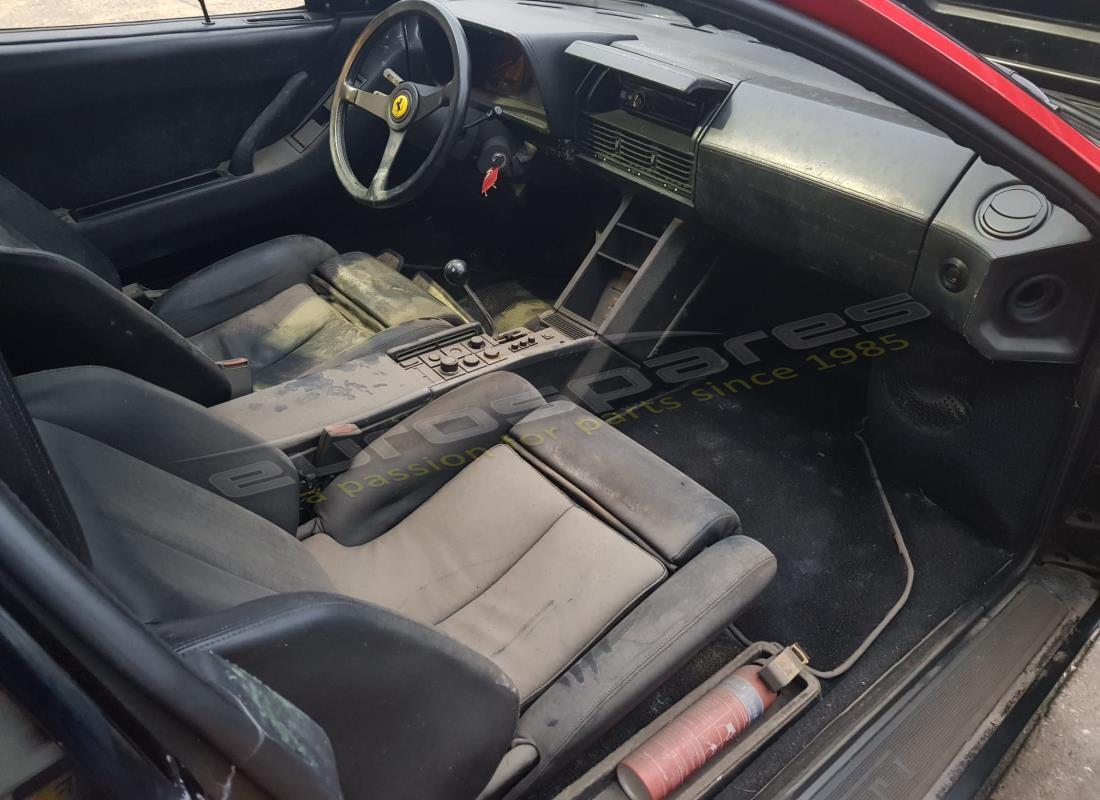 ferrari testarossa (1987) con 33,436 kilómetros, en preparación para desmantelamiento #10