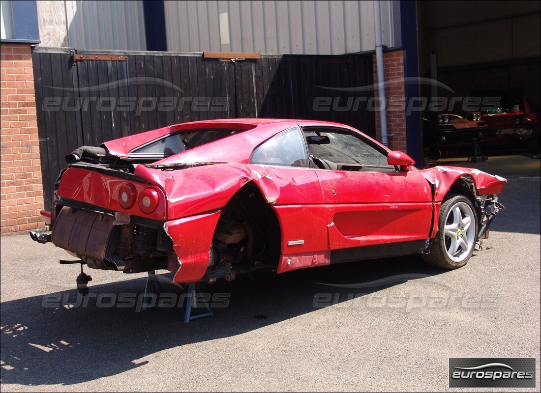 ferrari 355 (2.7 motronic) con 50,396 kilómetros, en preparación para desmantelamiento #4